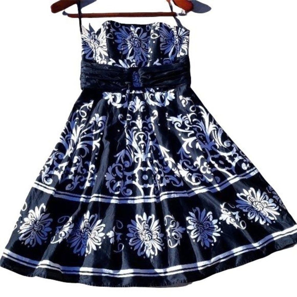 WHBM Dress Convertible Fit & Flare Tea Length Scroll Floral Print Black‎ Sz 0
